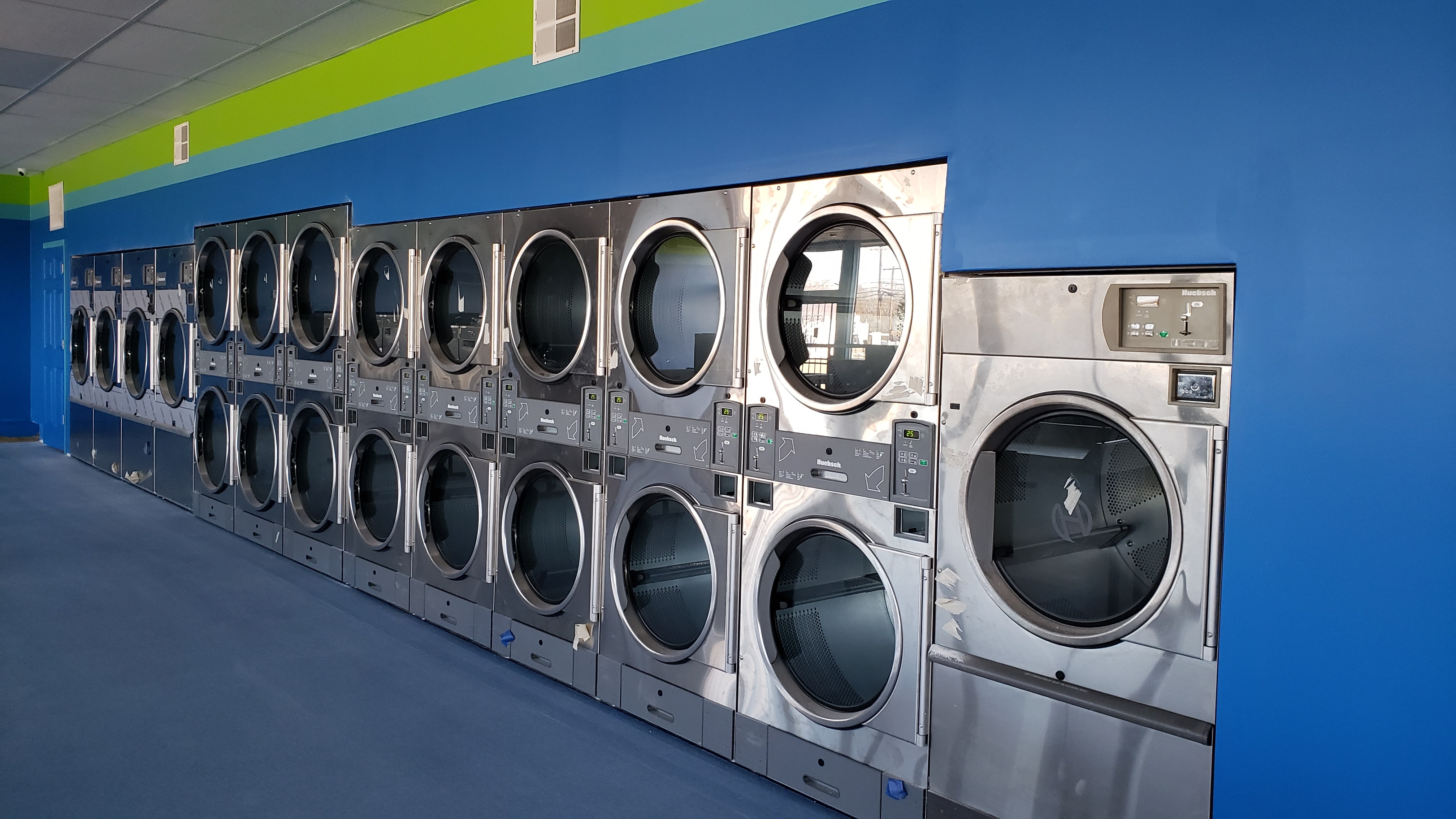 Commercial Laundry and Linen Service near Livonia Washing Well